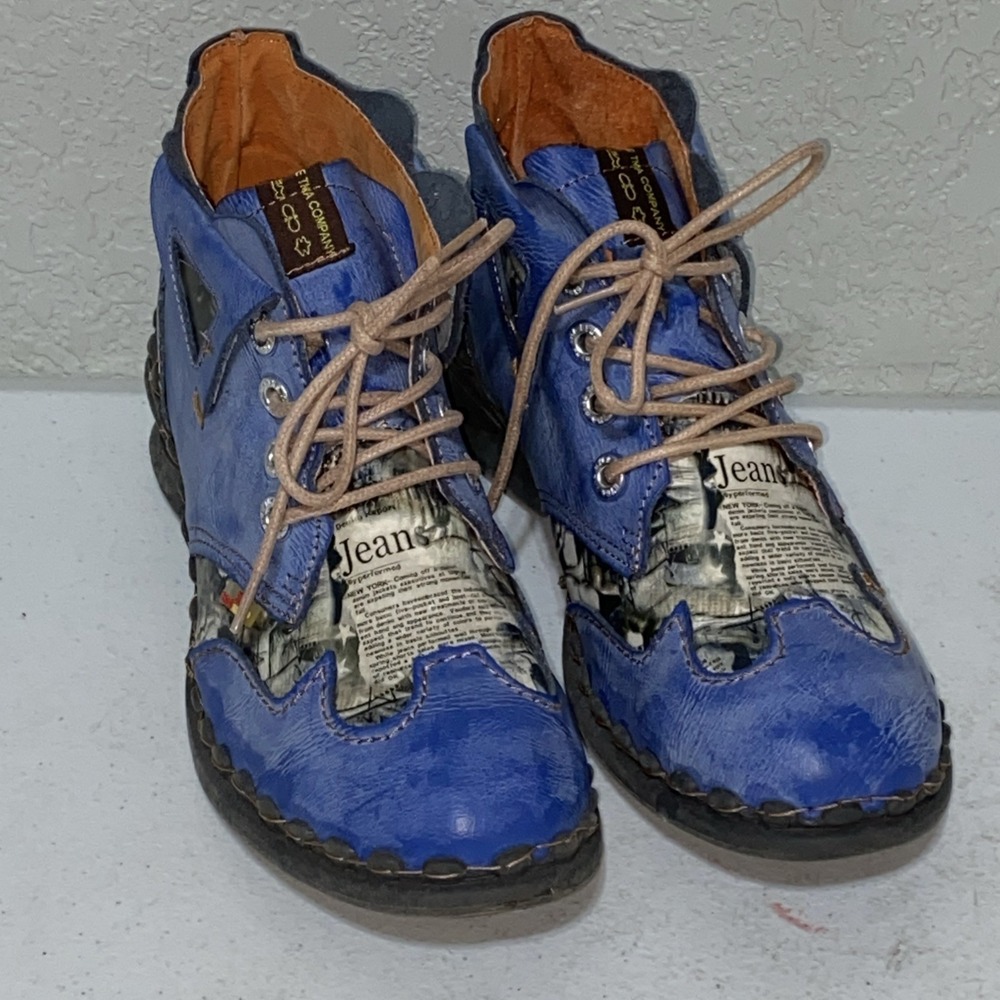 TMA EYES Distressed Blue Leather Newspaper Cutout Shoes Ankle Boots Booties 9.5